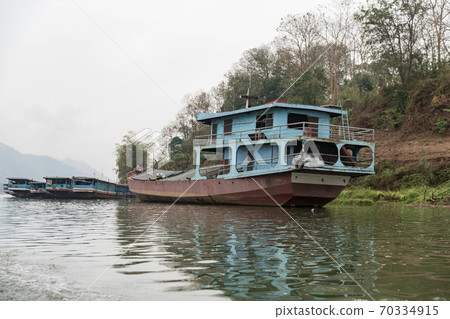 Boat tour from Laos Luang Prabang to Pak Ou Caves Boat tour from Laos Luang Prabang to Pak Ou Caves 70334915