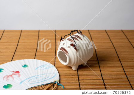 Mosquito pig Mosquito pig 70336375