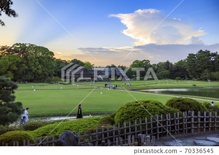 Sunset at Okayama Korakuen "Summer Fantasy Garden" Sunset at Okayama Korakuen "Summer Fantasy Garden" 70336545