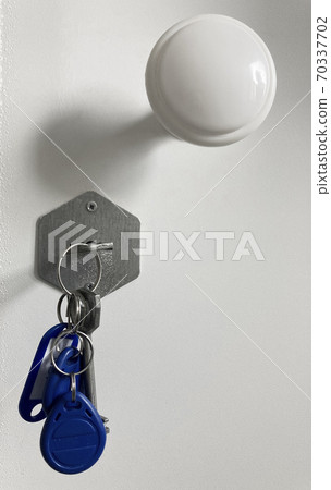 Bunch Key in keyhole Bunch Key in keyhole 70337702