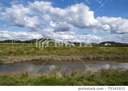 京畿道始興市 70345933