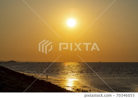 Sunset, songdo, incheon 70346855