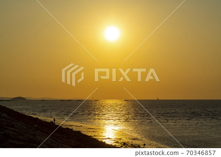 Sunset, songdo, incheon 70346857