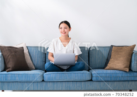 Female personal computer Female personal computer 70348252