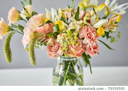 Bouquet 005, step by step installation of flowers in a vase. Flowers bunch, set for home. Fresh cut flowers for decoration home. European floral shop. Delivery fresh cut flower. Bouquet 005, step by step installation of flowers in a vase. Flowers bunch, set for home. Fresh cut flowers for decoration home. European floral shop. Delivery fresh cut flower. 70350591