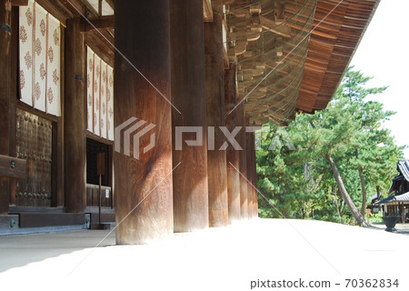 Kondo colonnade of Toshodaiji Temple 70362834