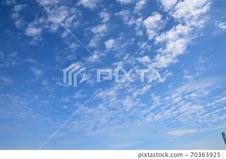  Blue sky and clouds 70363925