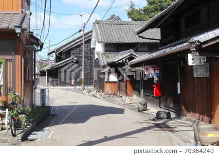 Nakaotai's old townscape Iwakura Kaido 70364240