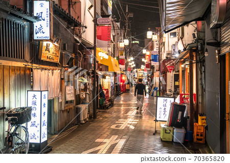 “東京”朝陽谷星光路懷舊酒吧 “東京”朝陽谷星光路懷舊酒吧 70365820