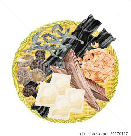 Illustration of bamboo colander with Japanese-style soup stock and ingredients for soup stock pack 70370167