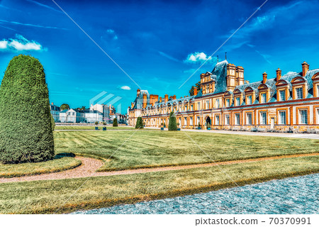 FONTAINEBLEAU, FRANCE - JULY 09, 2016 FONTAINEBLEAU, FRANCE - JULY 09, 2016 70370991