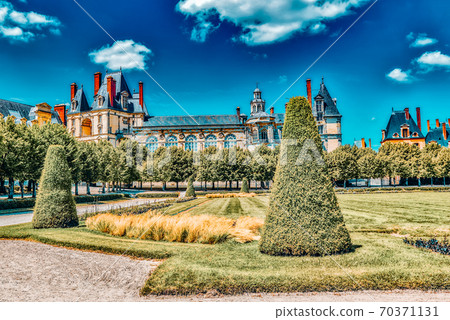 Suburban Residence of the France Kings - beautiful Chateau Fontainebleau and surrounding his park. 70371131