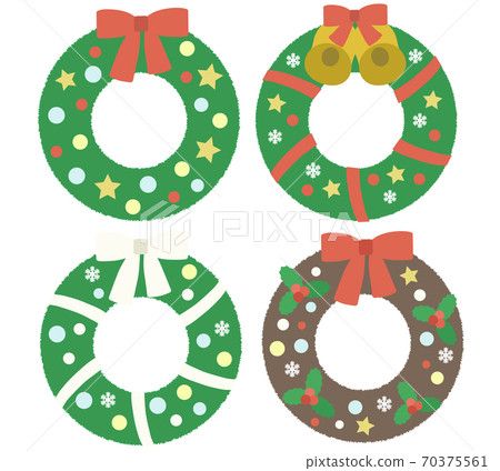 Various Christmas wreaths 70375561