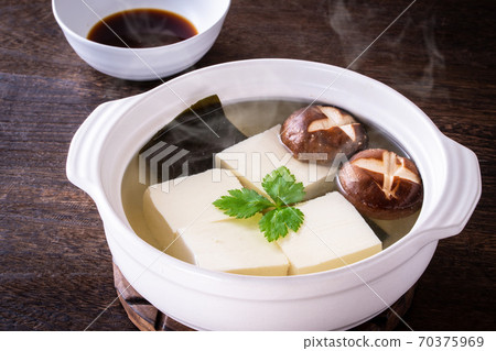 Simmered tofu 70375969