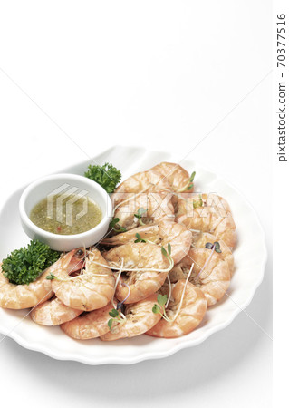 fresh boiled prawns with zesty citrus dipping sauce fresh boiled prawns with zesty citrus dipping sauce 70377516