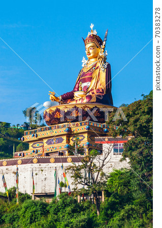 Guru Padmasambhava statue in Rewalsar, India Guru Padmasambhava statue in Rewalsar, India 70383278
