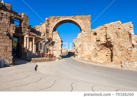 Vespasian Fountain Gate in Side, Turkey Vespasian Fountain Gate in Side, Turkey 70388260