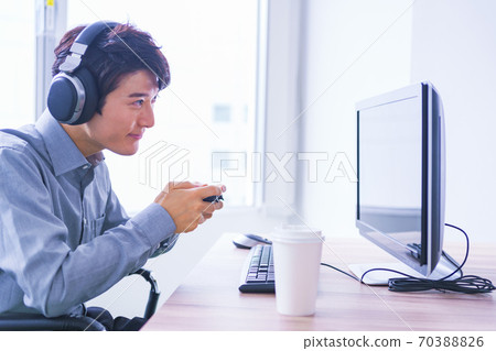 Esports game online network battle [New normal for safe leisure in Corona] 70388826