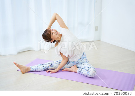 Yoga Pilates Fitness Stretch Exercise Women 70390083