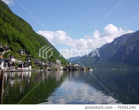 Hallstatt, Austria 70391240