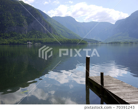 Hallstatt, Austria 70391243