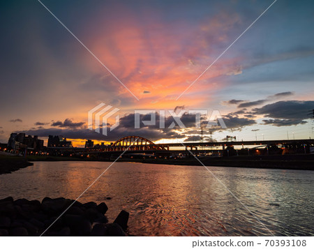 Sunset view of the beautiful First MacArthur Bridge Sunset view of the beautiful First MacArthur Bridge 70393108