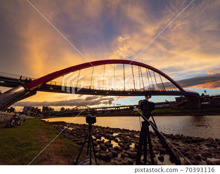 Sunset view of the beautiful Rainbow Bridge 70393116