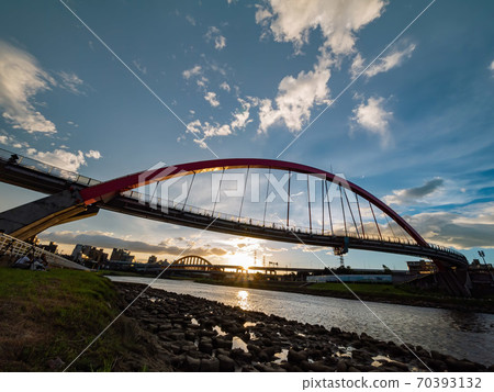 Afternoon view of the beautiful Rainbow Bridge Afternoon view of the beautiful Rainbow Bridge 70393132