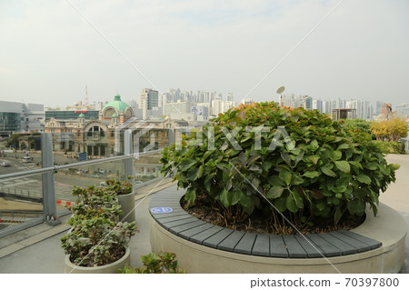 首爾站,崇禮門,道路,城市。 首爾站,崇禮門,道路,城市。 70397800