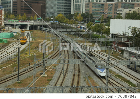 首爾站,崇禮門,道路,城市。 首爾站,崇禮門,道路,城市。 70397842