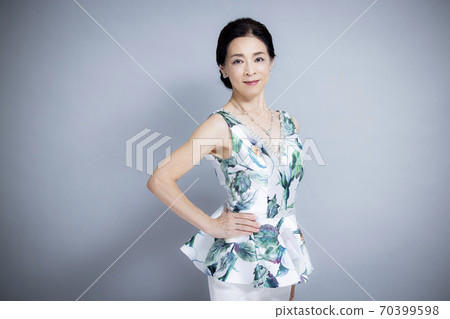 Beauty image for women in their 50s Beauty image for women in their 50s 70399598