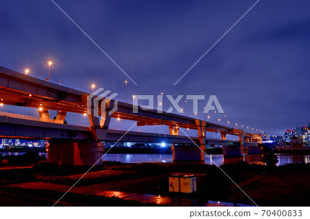 Night view of Horikiri junction 70400833