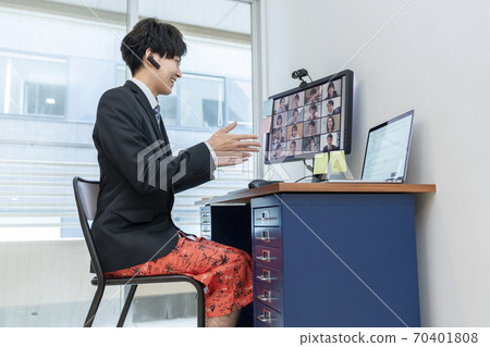 Online meeting image Online meeting image 70401808