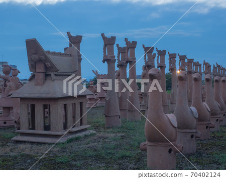 哈尼瓦（Haniwa）在城市/ Imagizuka Tumulus 70402124