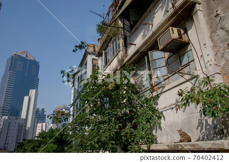 28 April 2007 the tong lau group at central hong 70402412