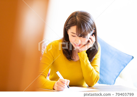 用圓珠筆寫的女人 70403799