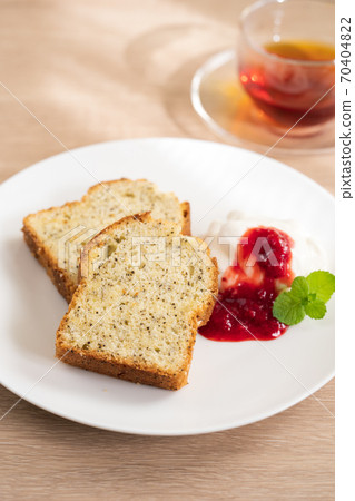Pound Cake Pound Cake 70404822