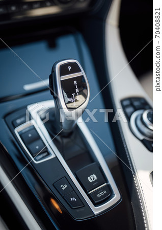 gear knob in a luxury car with beige leather gear knob in a luxury car with beige leather 70408821