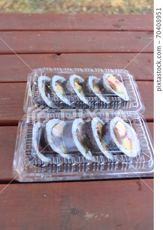 Handmade seaweed roll 70408951