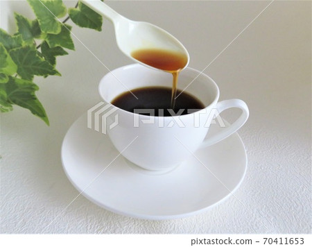 即使是容易生病的人也容易喝的長期護理食品，濃咖啡 70411653