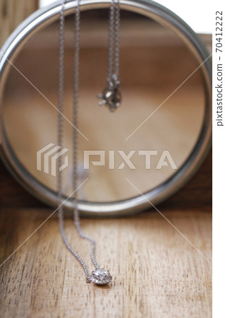 mirror mirror 70412222