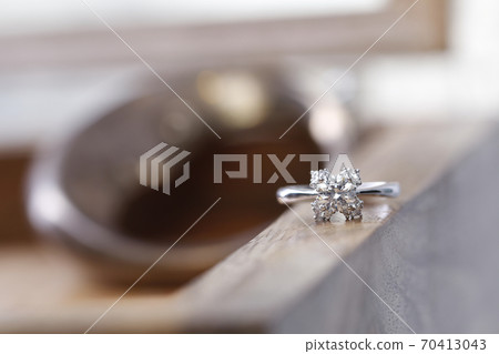 棕色 棕色 70413043