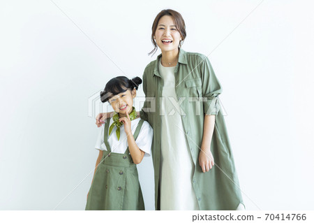 父母和孩子 70414766
