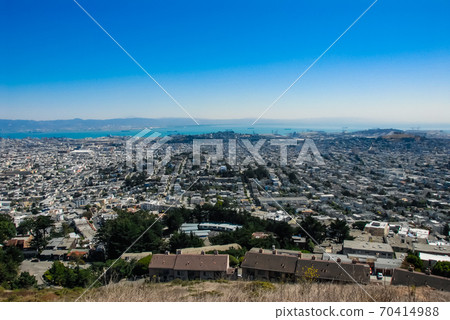 San Francisco skyline from Twin Peaks Observatory 70414988