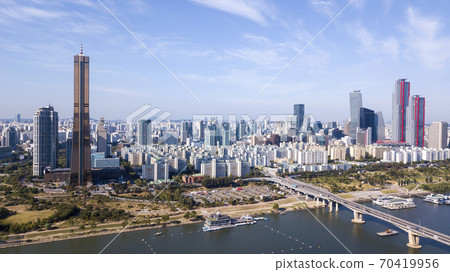 首爾漢江市永登浦區汝ou島證券街首爾國際金融中心63樓 70419956