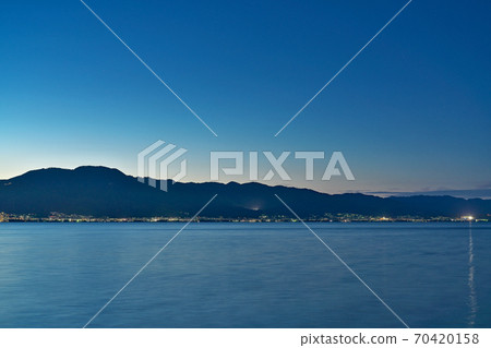 琵琶湖湖畔 夜景 所在地 滋賀縣草津市矢橋町矢橋 照片素材 圖片 圖庫