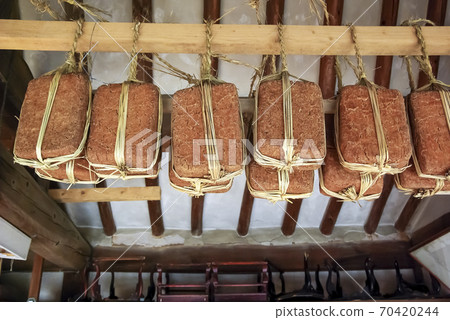 Folk village walk 70420244