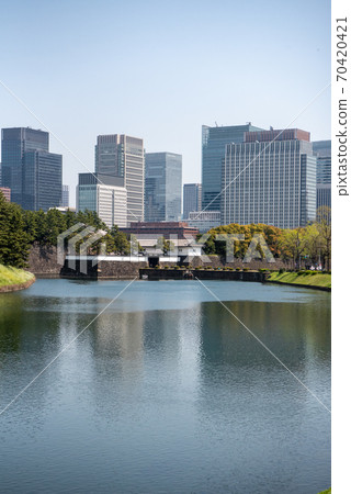 Edo Castle Sakuradamon and Sakurada Moat 70420421
