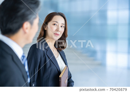 女商人 女商人 70420879