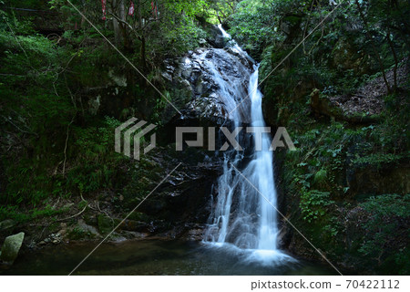 岡山縣真庭市古屋富都瀑布中間瀑布 岡山縣真庭市古屋富都瀑布中間瀑布 70422112